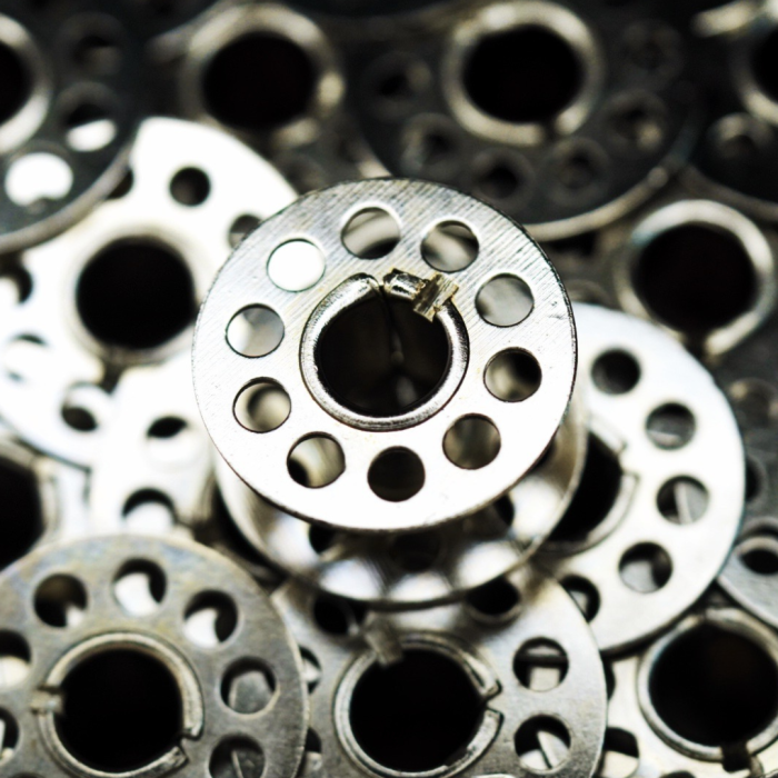 Carrete para Hilo en Máquinas de Coser Caseras x 10, Diseñado para ofrecer un rendimiento fluido y duradero.