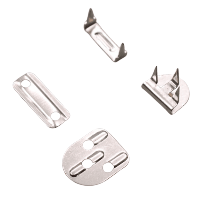 Gancho Reforzado para Pantalones la solución ideal para asegurar cierres de manera duradera y resistente.