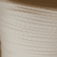 Cordón Umbro Crudo - Rollo de 100 Metros para quienes buscan un estilo sencillo pero elegante en sus proyectos.