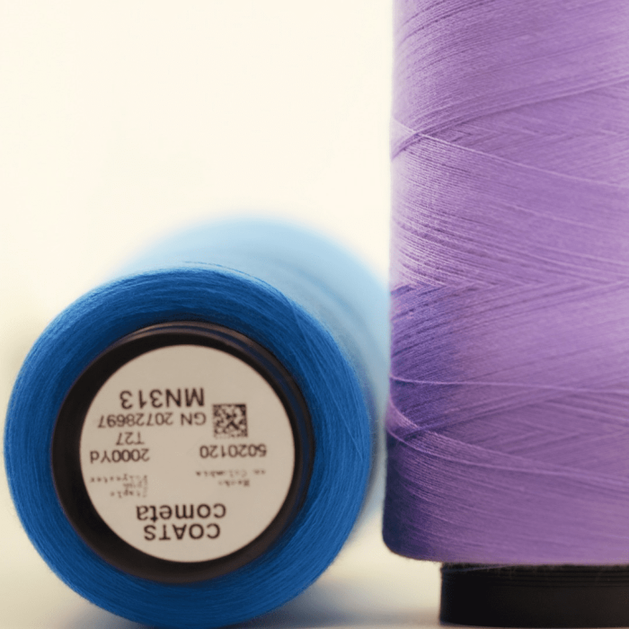 Hilo SOL 2000 yardas ideal para proyectos de costura en entornos industriales o domésticos.