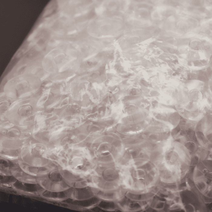 Carretel Plástico para Máquina de Coser Casera x 10 para máquinas de coser caseras, ofreciendo una operación fluida.