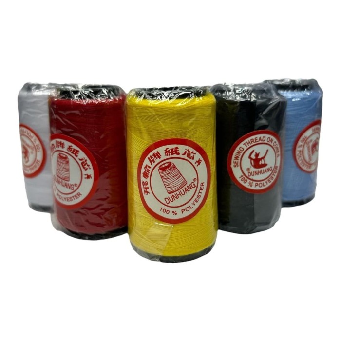 Hilo de Poliester Conito de 1000 yardas es perfecto para todo tipo de proyectos de confección, resistente y durable.